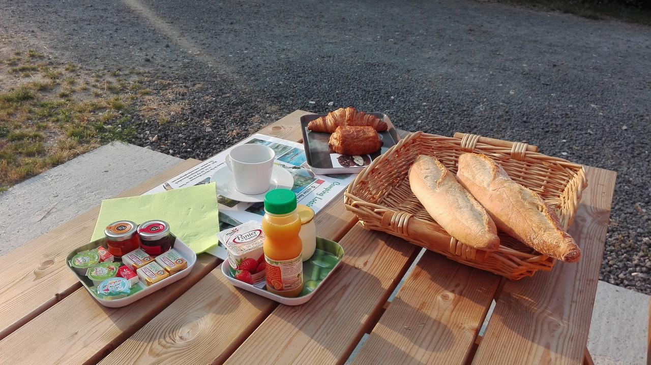 Camping Loisirs Des Groux Mousseaux-sur-Seine Dış mekan fotoğraf