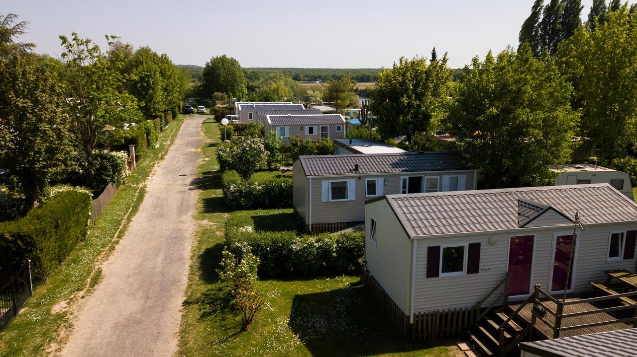 Camping Loisirs Des Groux Mousseaux-sur-Seine Dış mekan fotoğraf
